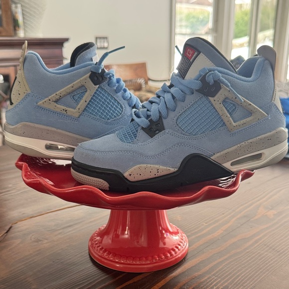 Jordan Kids Light Blue and Gray Sneakers - Picture 2 of 10